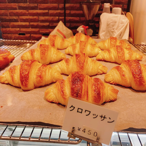 Comentarii opinii despre ブランジュリー パリの空の下