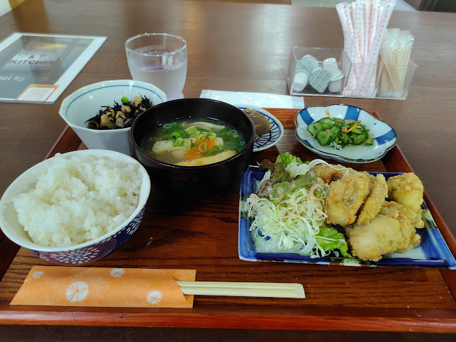 里カフェ te to te - 飲食業