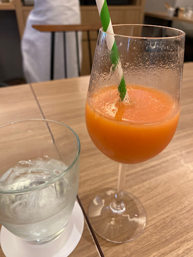 サラベス 東京店 - 飲食業