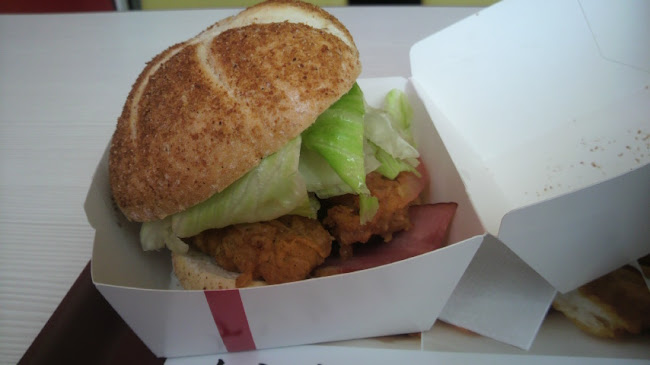 Opinii despre ケンタッキーフライドチキン高松屋島店 în 高松市 - 飲食業