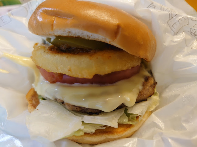 Opinii despre モスバーガー十日市場駅前店 în 横浜市 - 飲食業