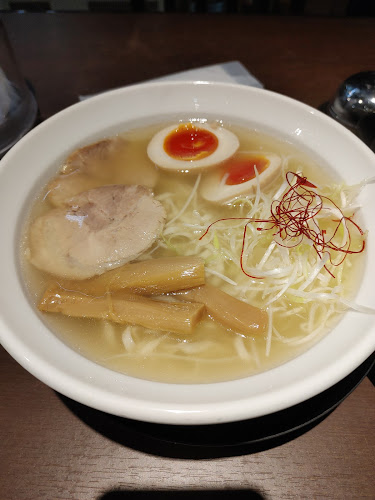 Comentarii opinii despre 福岡豚骨ラーメン 秀侍
