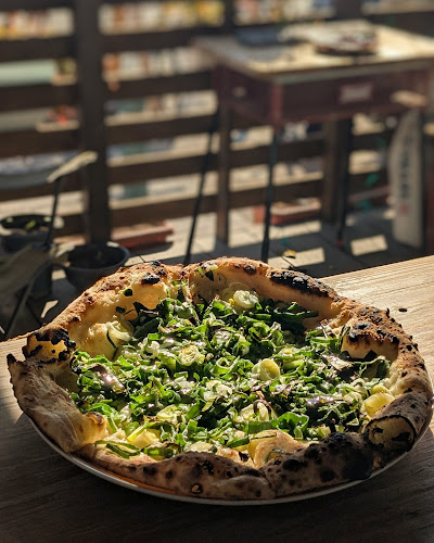 i10号倉庫 GARAGE CAFE&PIZZA - 飲食業