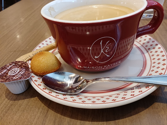 Opinii despre メゾンカイザー 伊勢丹立川店 în 立川市 - 飲食業