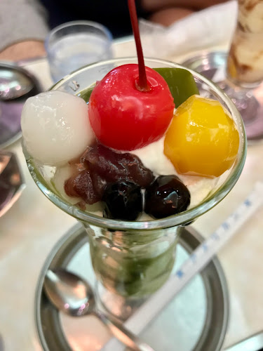 〒542-0071 大阪府大阪市中央区道頓堀１丁目７−４