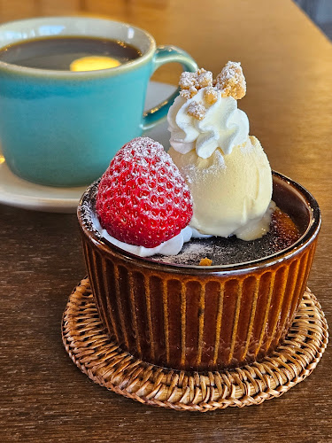 Sweets ＆ Bar BLUEMOON CAFE