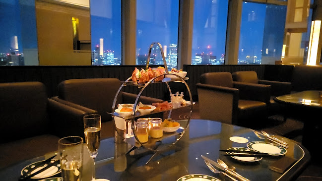 Opinii despre スカイラウンジ トップ・オブ・プリンス în 札幌市 - 飲食業