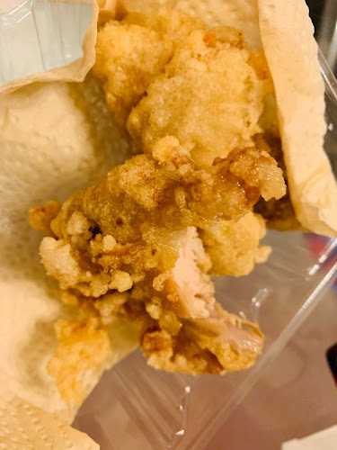 Comentarii opinii despre 唐揚げ専門 あがた商店 船越店