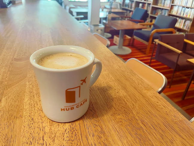 Opinii despre Travelbook&coffee HUB CAFE în 姫路市 - 飲食業