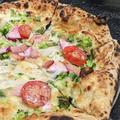 Comentarii opinii despre i10号倉庫 GARAGE CAFE&PIZZA