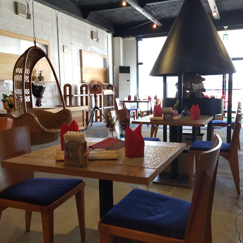 〒080-0803 北海道帯広市東３条南１０丁目１５−１