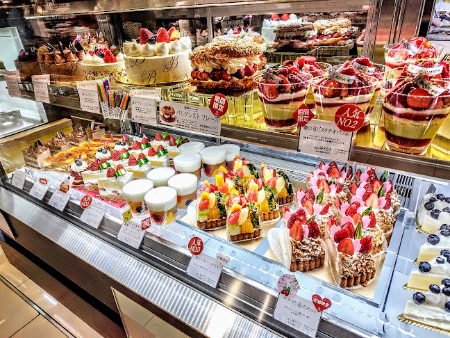 ブールミッシュ横浜高島屋店 - 飲食業