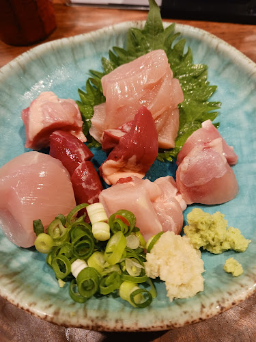 Comentarii opinii despre 炭火やきとり 鶏屋大 （けいやだい）千林