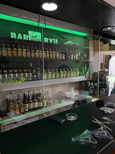 Opinii despre カラオケBAR Ryu în 横浜市 - 飲食業