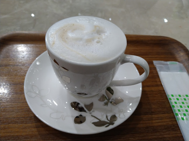 〒650-0047 兵庫県神戸市中央区港島南町１丁目２−２