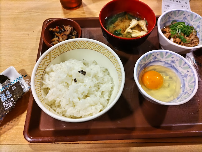 Opinii despre すき家 梅田茶屋町店 în 大阪市 - 飲食業