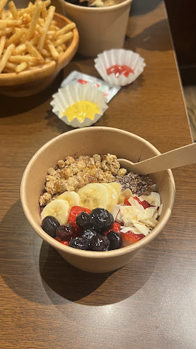 KUA`AINA 青山本店