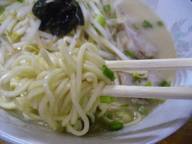 〒882-0824 宮崎県延岡市中央通１丁目３−１