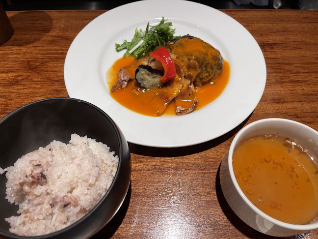 鉄板焼と野菜へいきゅう - さいたま市