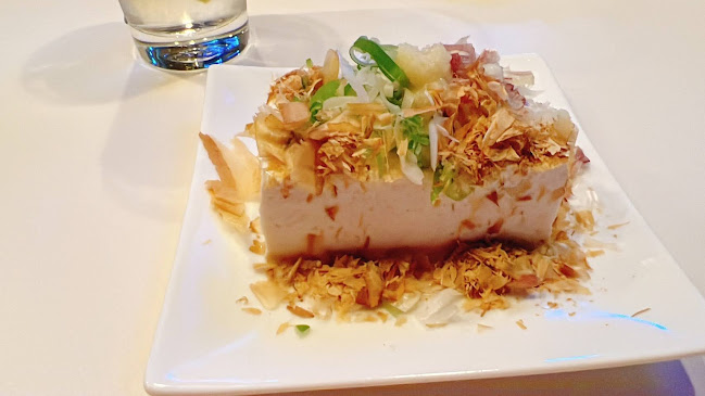 〒031-0813 青森県八戸市新井田八森平５