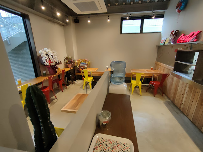 ペリペリチキン 本店 フォレストマーケットライカム クリスマスチキン