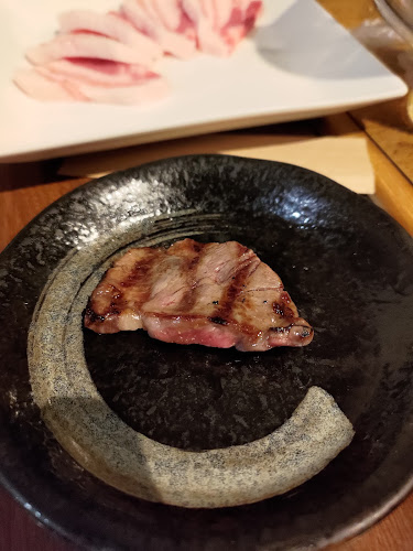 焼肉本舗 島牛 - 飲食業