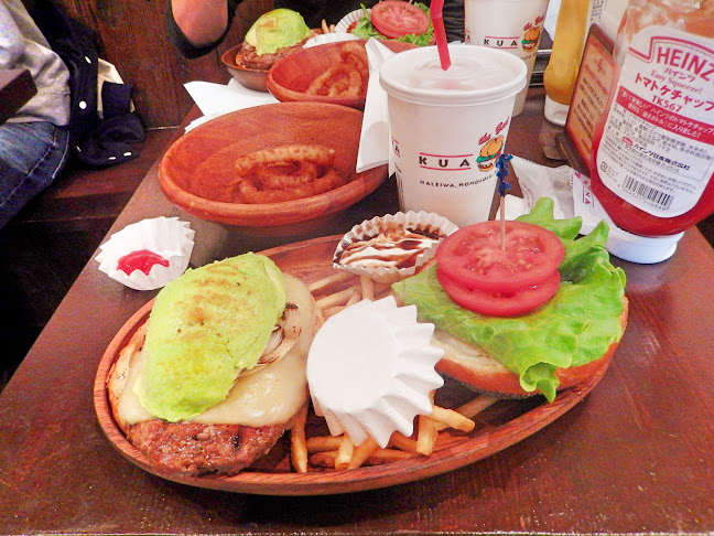 〒107-0062 東京都港区南青山５丁目１０−２１