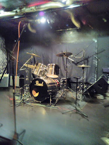 Ｓｔｕｄｉｏ裸蛇 - 諫早市