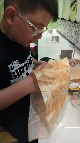 マクドナルド 西葛西店 - 飲食業