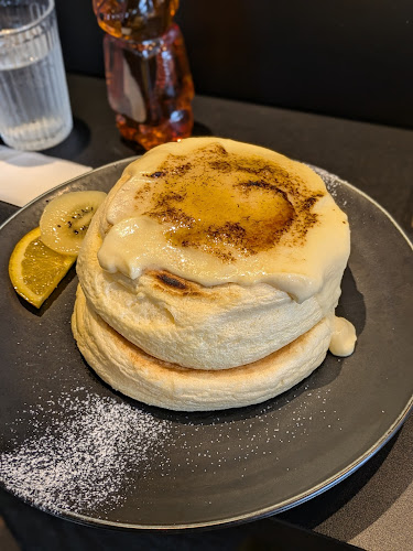 Opinii despre nini cafe în 富山市 - 飲食業