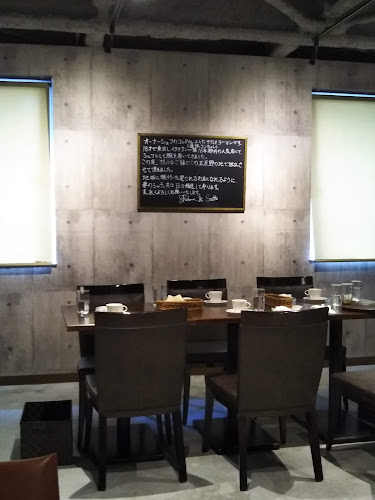 〒120-0015 東京都足立区足立３丁目９−７ アーバンステージ 2階