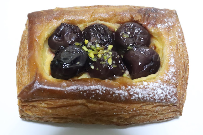 Opinii despre ブーランジェリー オンニ în 横浜市 - 飲食業