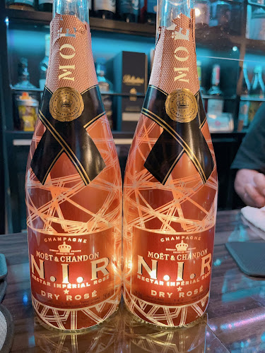 Comentarii opinii despre BAR up to you