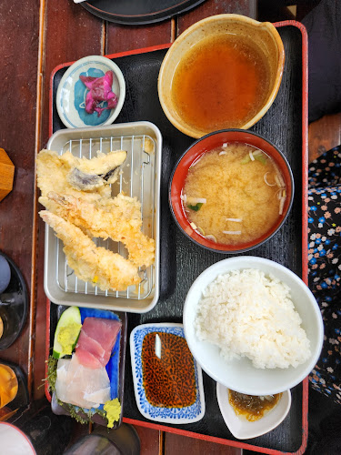 〒901-2131 沖縄県浦添市牧港５丁目２２−２