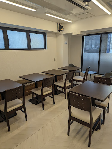 Opinii despre 三ツ星珈琲 self cafe 葛飾店 în 葛飾区 - 飲食業