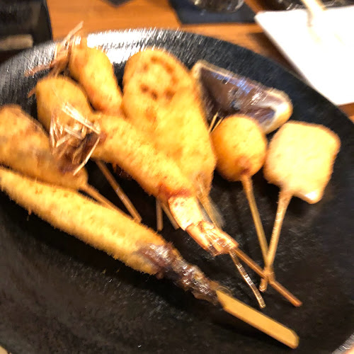 Comentarii opinii despre 牡蠣と串 TO-MAS