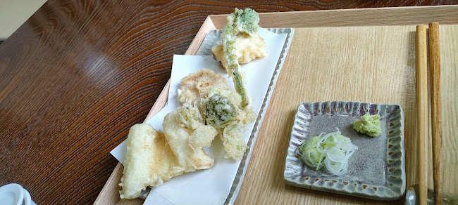 〒400-0306 山梨県南アルプス市小笠原１３６９−８