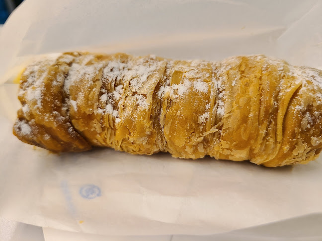 ビアードパパ JR新大阪駅店 - 飲食業