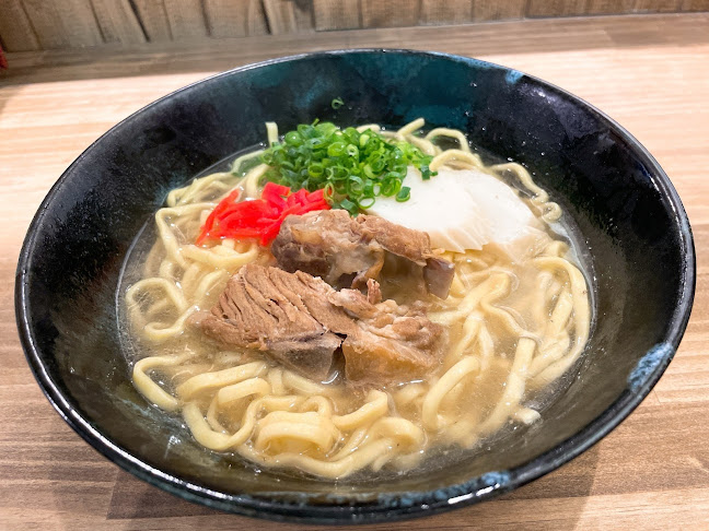 沖縄居酒屋 美美 - 飲食業