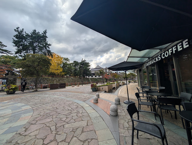 〒803-0812 福岡県北九州市小倉北区室町１丁目１−１ リバーウォーク北九州 デコシティ 1F