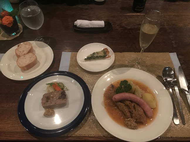 Comentarii opinii despre Danae