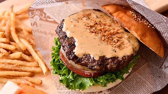 〒225-0003 神奈川県横浜市青葉区新石川３丁目１３−１４