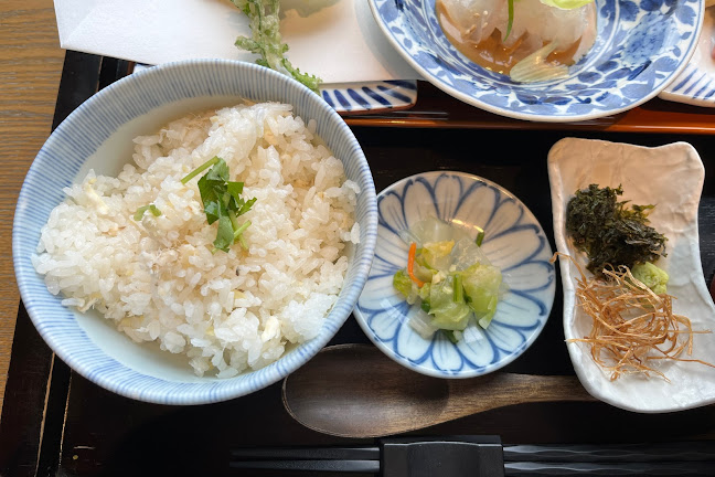 ダイナミックキッチン＆バー 響 横浜スカイビル店