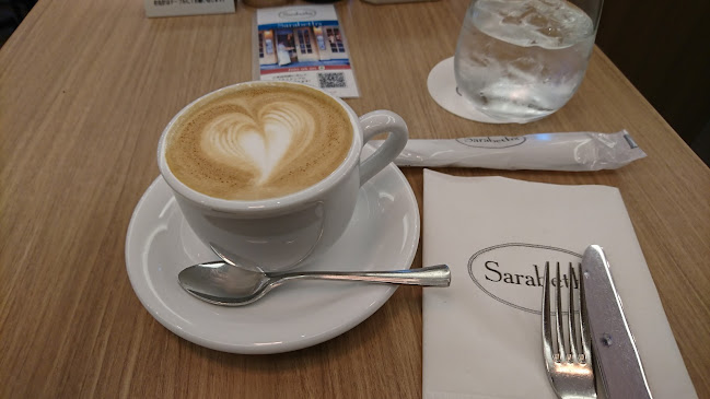 Comentarii opinii despre サラベス 東京店