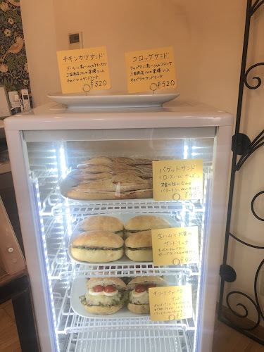 Opinii despre ラフォレ・エ・ラ・ターブル în 鎌倉市 - 飲食業