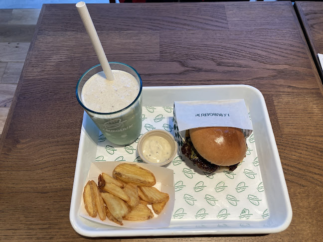 〒343-0828 埼玉県越谷市レイクタウン３丁目１−１ mori１F