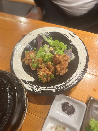 〒904-2165 沖縄県沖縄市宮里１丁目２７−１１