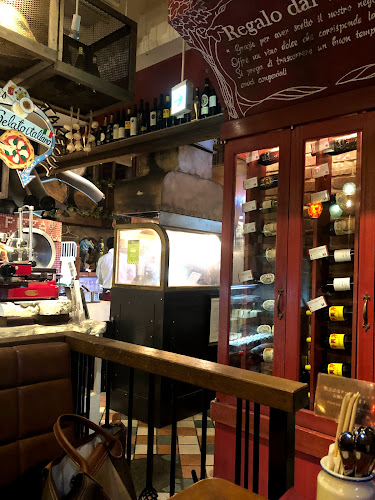 オステリア アル・ポンテ - 飲食業