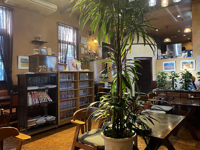 カフェテラス 薔薇都