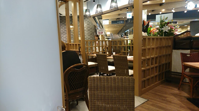 東京ガパオ アトレ松戸店 - 飲食業